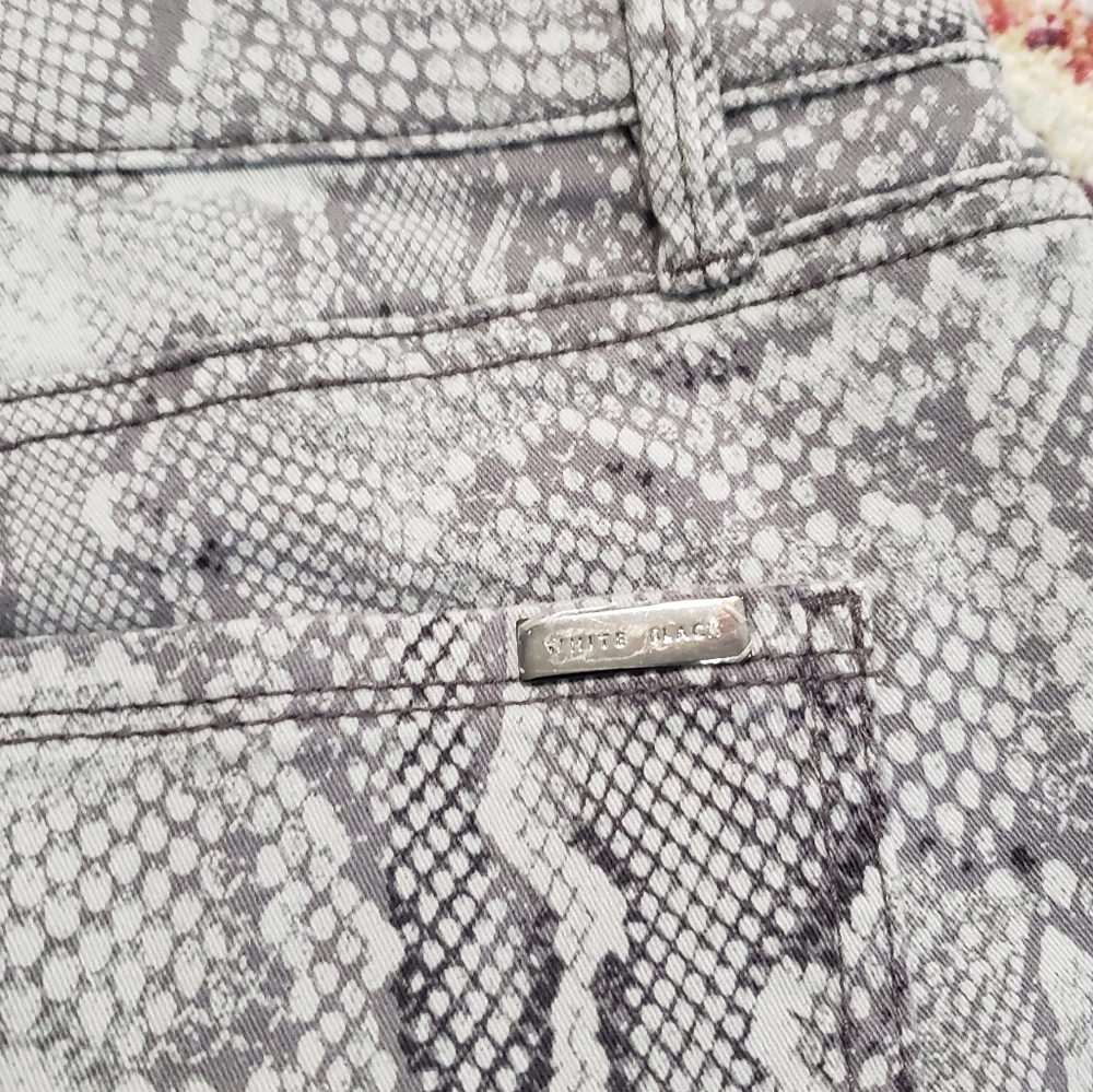 White House Black Market High Rise Sculpt Ankle Skinny Snake Print Jeans Size 10 - Picture 4 of 13